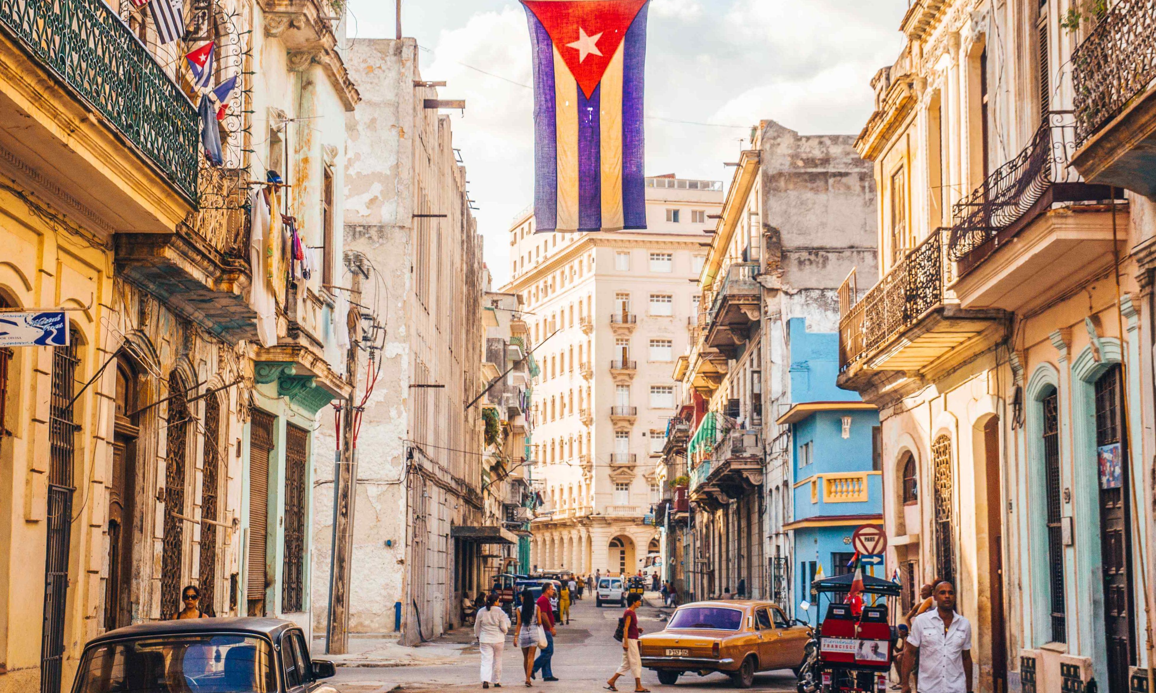CUBA TE ESPERA